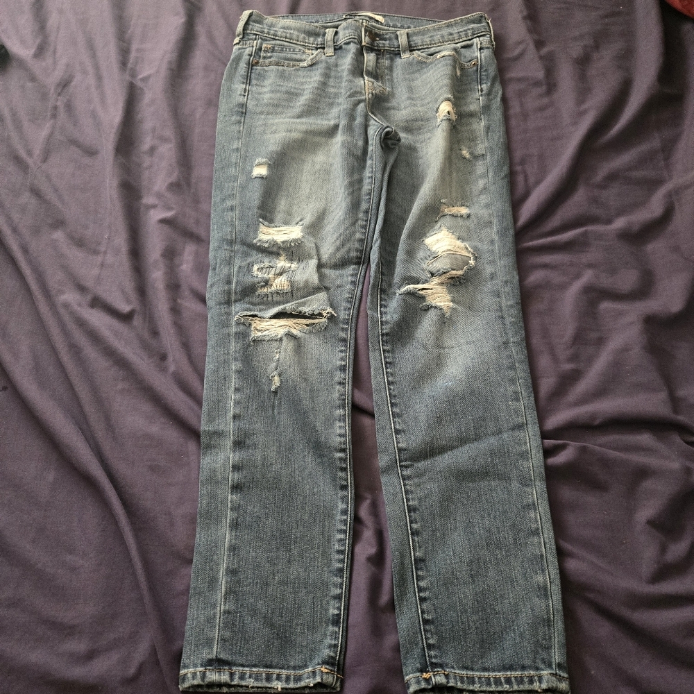 Abercrombie And Fitch Destressed Skinny Jeans Womans Size 2/26 Light Wash
